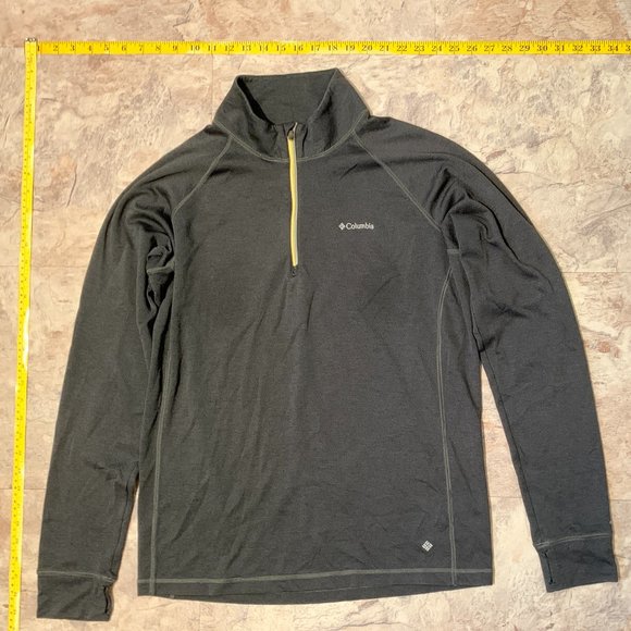 Columbia Gray Light Weight Athletic / Running  Shirt Omni Shade - Size Large - Picture 1 of 7